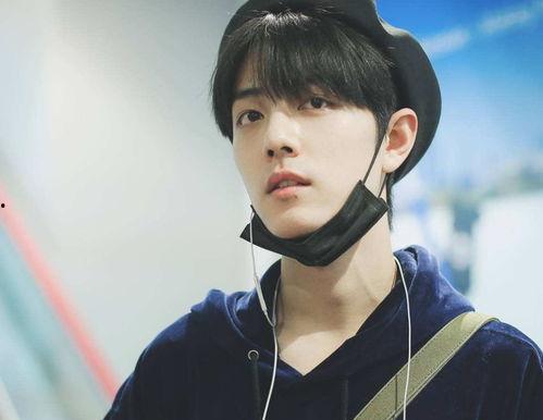 周深暗黑系网红,网络红人的神秘之夜