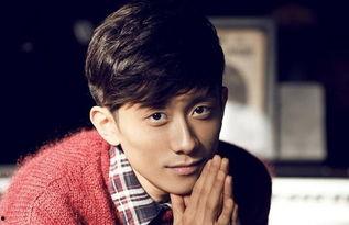 男明星叫鸿,揭秘男明星鸿生的璀璨人生